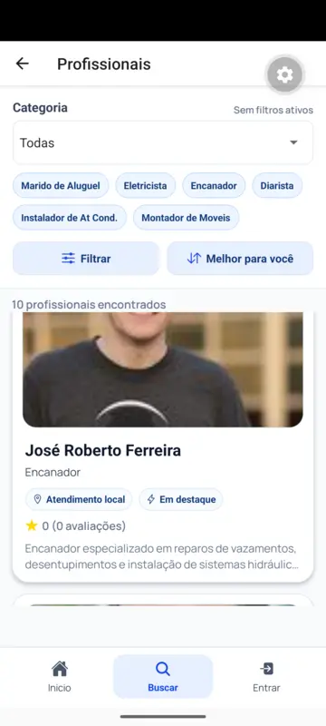 Tela de busca de profissionais no app Eixo Serviços
